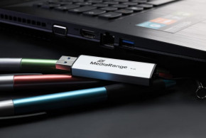 - USB3.0 32GB Type-C MediaRange Black/Silver (MR916) 6