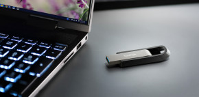  SanDisk 256GB USB 3.2 Extreme Go (SDCZ810-256G-G46) 8