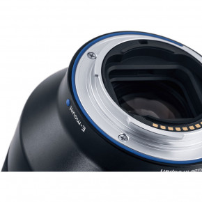  Carl Zeiss Batis 135mm f/2.8  for Sony E Mount 8