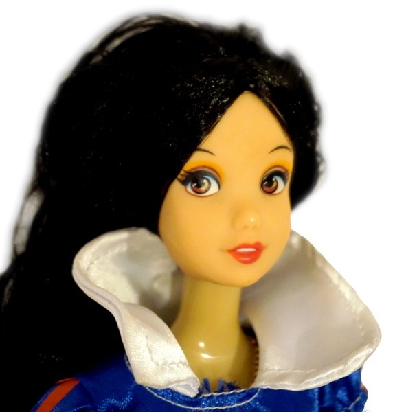 Кукла Beatrice BC3126-Snow 30 см