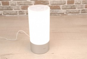  Xiaomi Yeelight bedside lamp