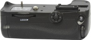  Meike  Nikon D7000 (Nikon MB-D11)