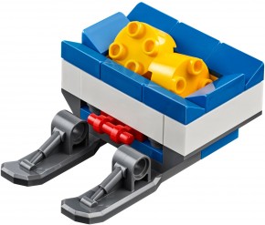  Lego Creator     (31049) 12