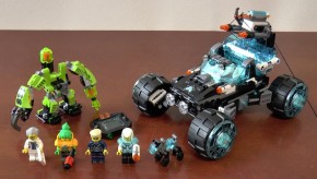   Lego Ultra Agents    (70169) (8)
