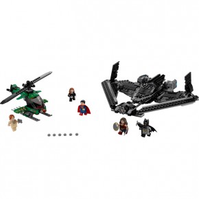 Lego Super Heroes    (76046) 3