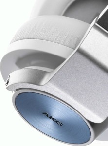  AKG K545 Studio-Quality Over Ear Headphones White (K545WHT) 3