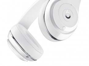  Beats Studio 2 Wireless Over-Ear Headphones Gloss White 3