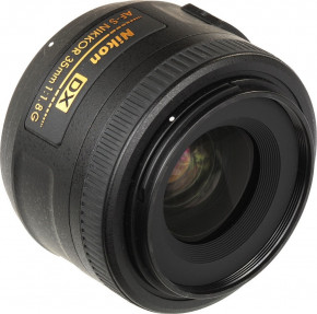  Nikon 35mm f/1.8G AF-S DX   5