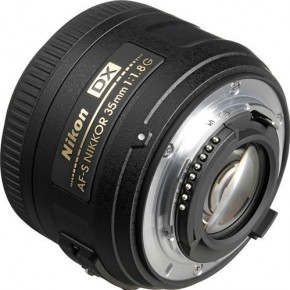  Nikon 35mm f/1.8G AF-S DX   6