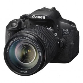  Canon EOS 700D 18-135 STM
