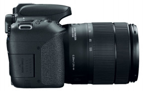   Canon EOS 77D 18-135 IS nano USM KIT 3