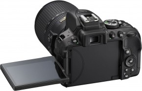  Nikon D5300 + 18-140mm Black 8