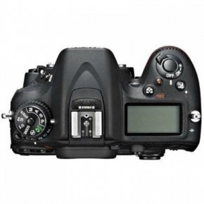  Nikon D7200 + 18-140VR 5