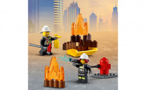  LEGO City Fire     88  (60280) 8