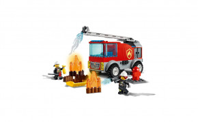  LEGO City Fire     88  (60280) 9