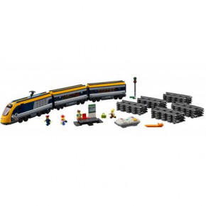  LEGO   (60197) 3