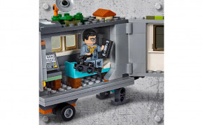   Lego   :    (75935) (4)