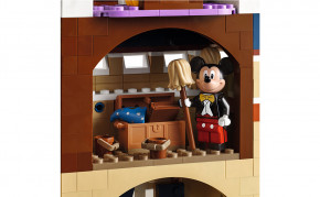  Lego   (71040) 6