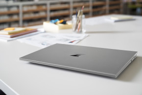   HP ZBook Studio G7 15.6FHD IPS AG Silver (1J3S9EA) (25)