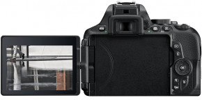  Nikon D5600 kit AF-P 18-55 VR 4