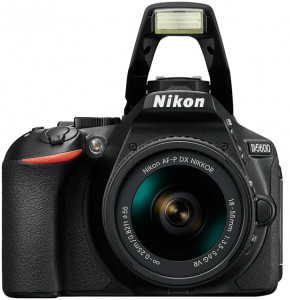 Nikon D5600 kit AF-P 18-55 VR 7