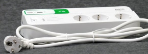     APC Essential SurgeArrest 6 outlets + 2 USB (5V, 2.4A) port (PM6U-RS) (1)