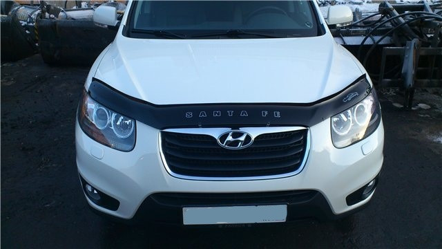 Санта фе дефлектор. Дефлектор капота Хендай Санта Фе 2. Дефлектор капота Hyundai Santa Fe 2021. Дефлектор капота Санта Фе 3. Мухобойка на Санта Фе Классик.