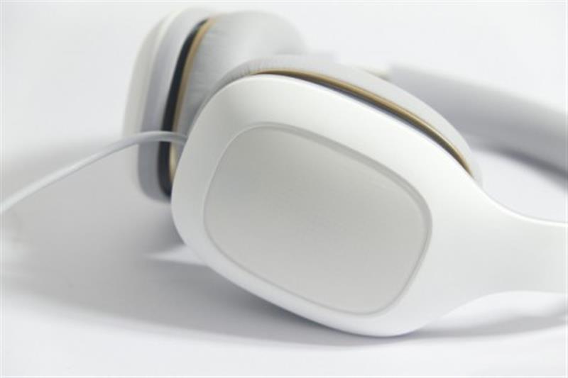 Xiaomi white наушники. Xiaomi mi Headphones Comfort White. Наушники с микрофоном Xiaomi mi Comfort White (zbw4353ty). Наушники mi 206. Xiaomi mi Headphones Comfort (White) распиновка.