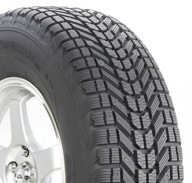 215 70 r16. Firestone Winterforce. Firestone Winterforce UV 235/70 r16. Firestone 215/70 r16. Резина Winder Force Firestone зимняя.