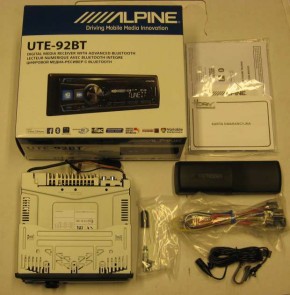   Alpine UTE-92BT (3)