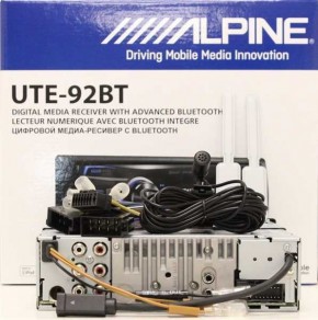   Alpine UTE-92BT (4)
