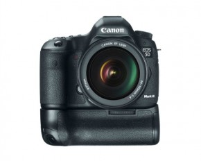     Canon BG-E11 5
