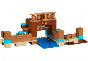   Lego Minecraft  (21135) (4)