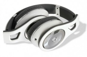  Scosche Reference Grade On Ear Headphones with tapLine III Control Technology White 3