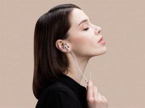  Xiaomi Mi In-Ear Headphones Pro Gold 5