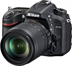  Nikon D7100 18-105 VR Kit  