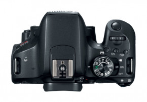  Canon EOS 800D kit 18-135 IS STM 5
