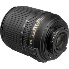 Nikon D3500 + AF-S 18-105 VR (VBA550K003) 10