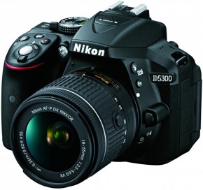    Nikon D5300 + AF-P 18-55VR kit (VBA370K007)