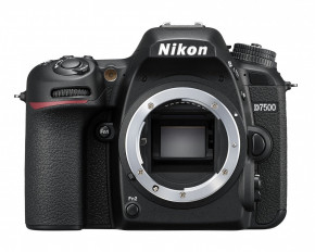  Nikon D7500 + AF-S DX 16-80 f/2.8-4E ED VR 3