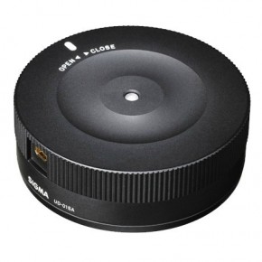 - Sigma USB Lens Dock for Canon