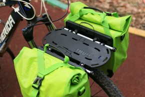 thule pack n pedal shield pannier